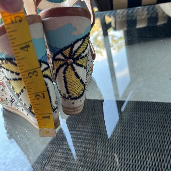 Coach wedge Sz 7.5 - Picture 8 of 12